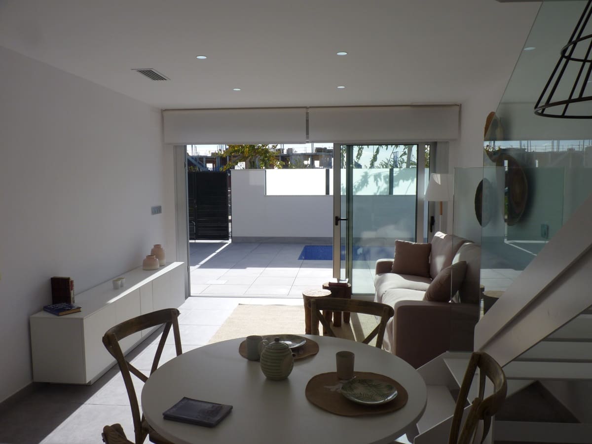 3 bedroom Villa for sale in Pilar de la Horadada with pool garage - € 379,900 (Ref: 7312410)