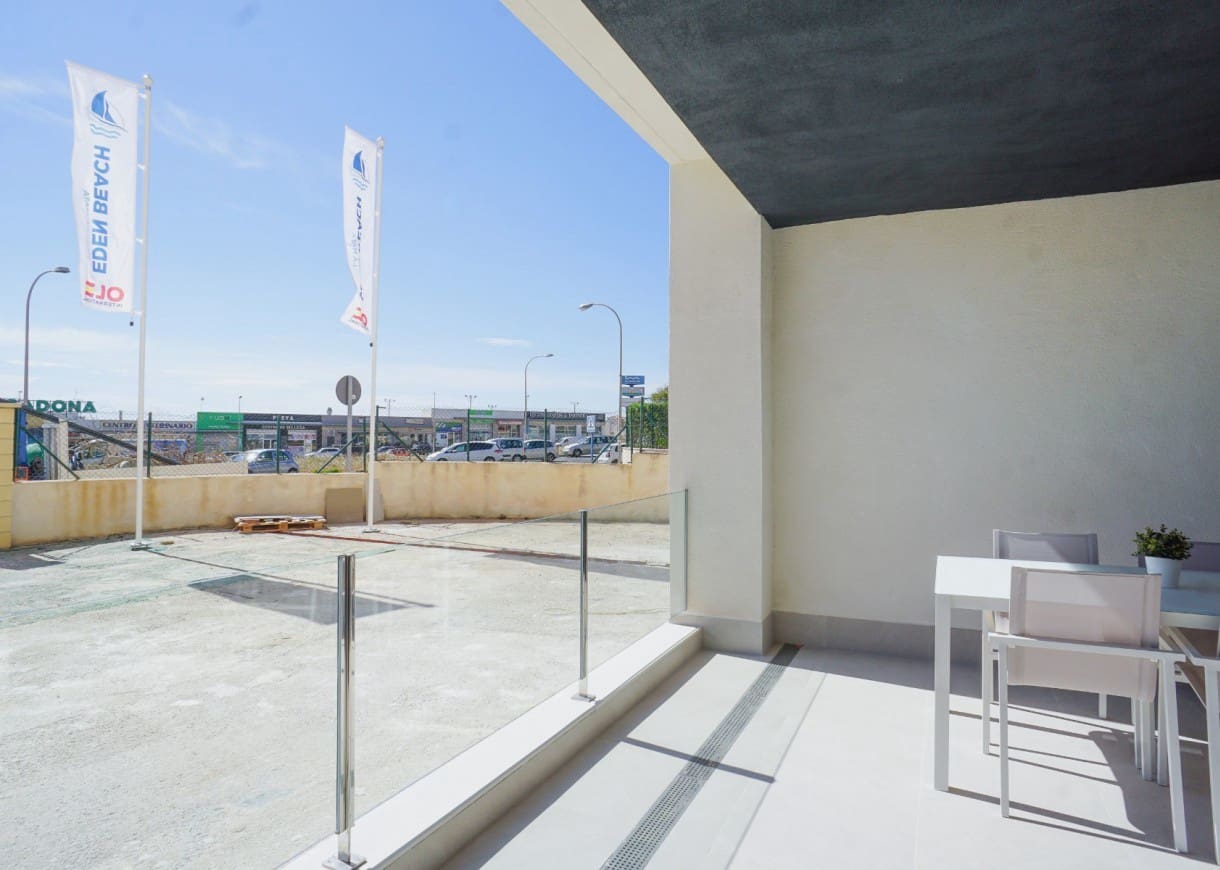 2 soveværelse Lejlighed til salg i La Mata med swimmingpool garage - € 285.000 (Ref: 7330846)