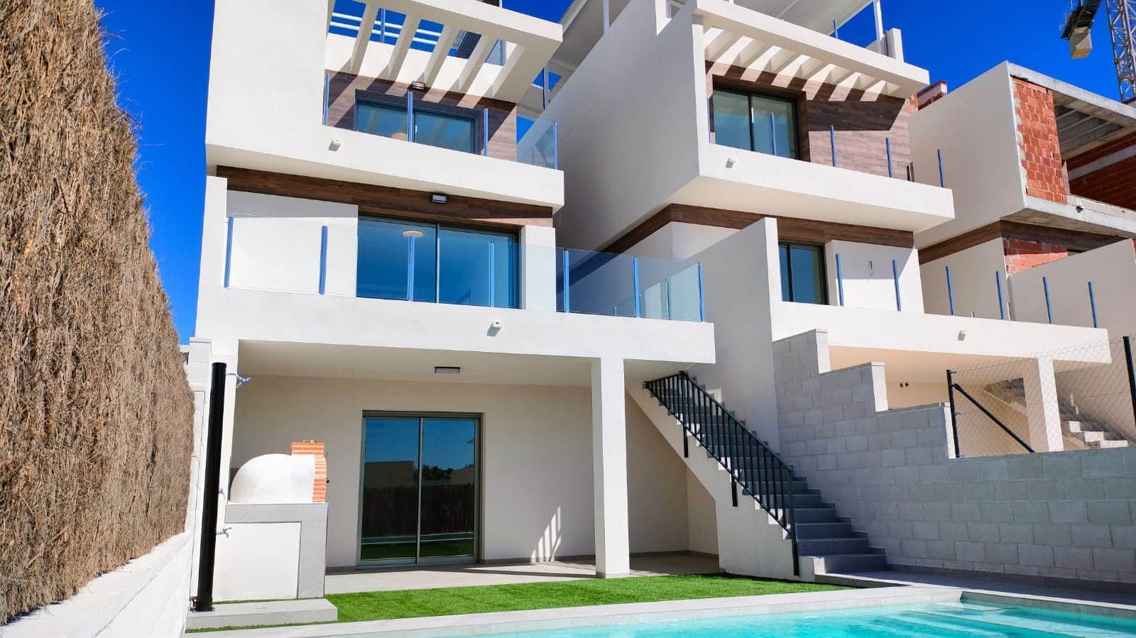 3 chambre Villa/Maison à vendre à Villamartin avec piscine garage - 669 000 € (Ref: 7689557)