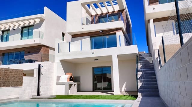 3 chambre Villa/Maison à vendre à Villamartin, Orihuela avec piscine garage - 669 000 € (Ref: 7689557)