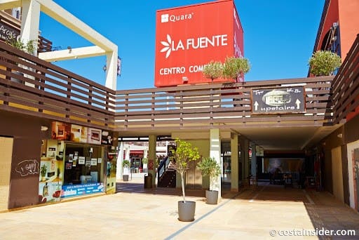 Chalet de 3 habitaciones en Los Montesinos en venta con piscina garaje - 535.000 € (Ref: 7695129)