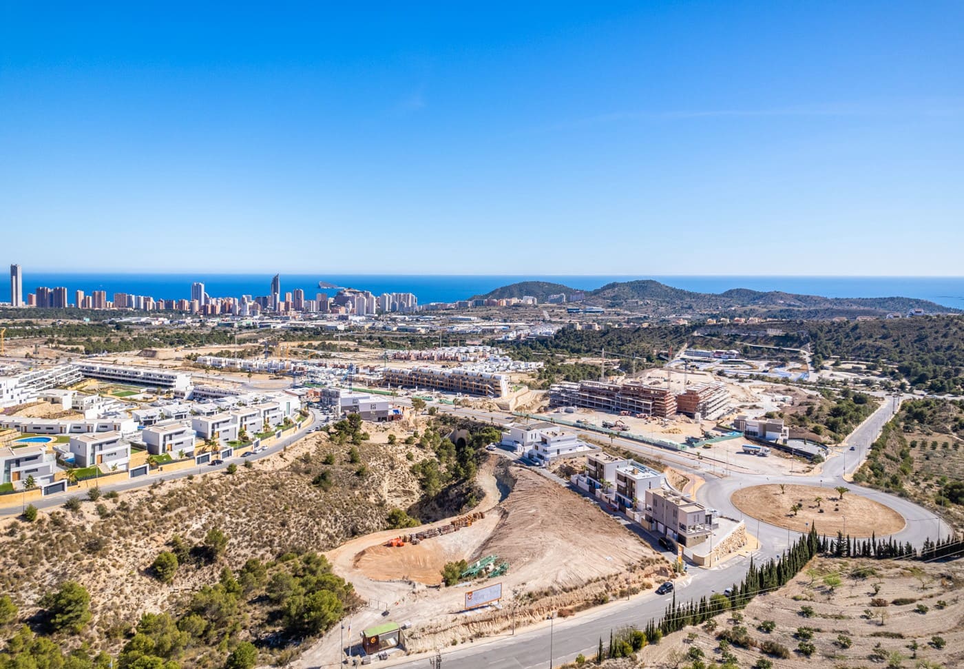 3 sypialnia Willa na sprzedaż w Benidorm z basenem garażem - 1 250 000 € (Ref: 7706055)