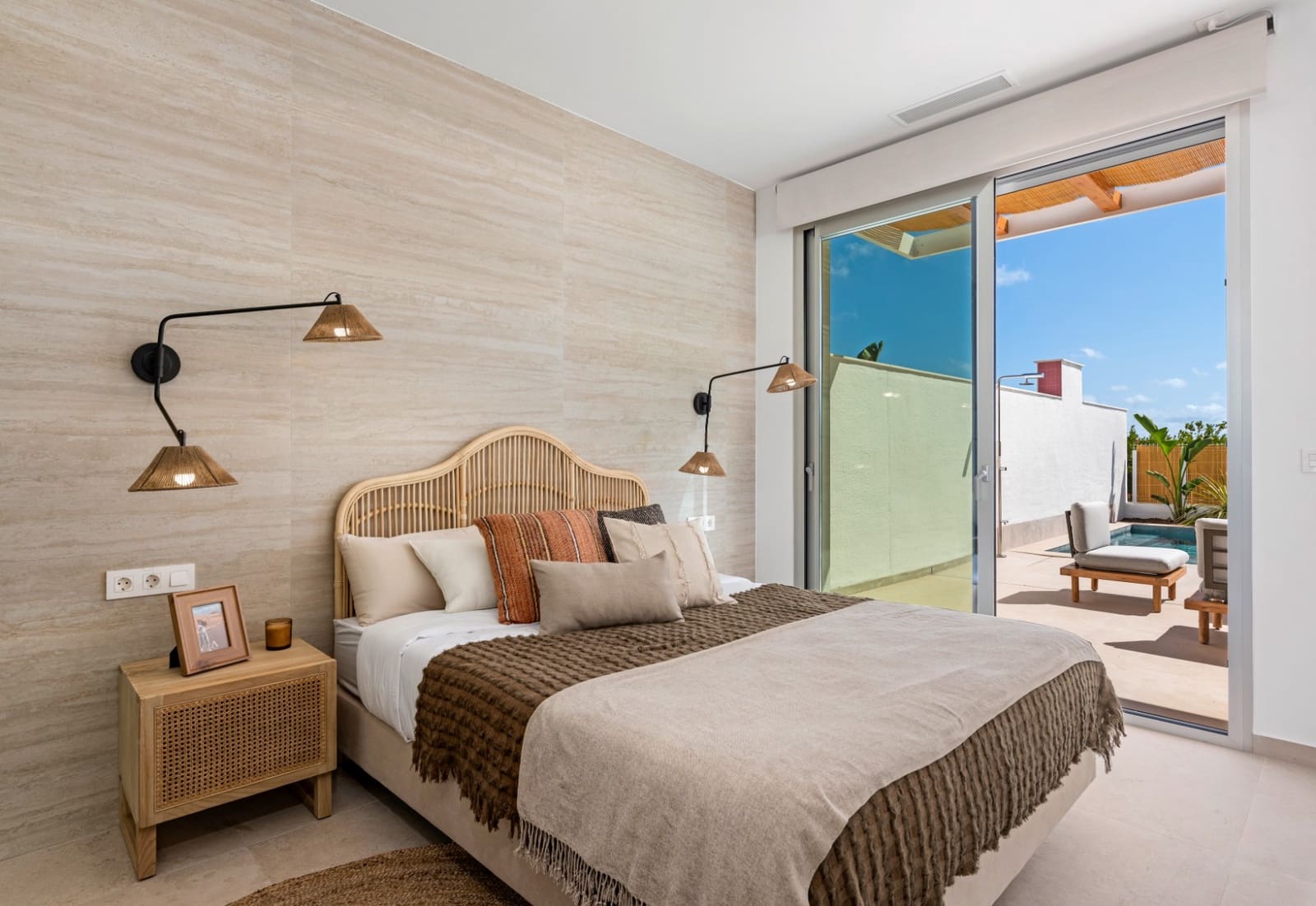 Chalet de 3 habitaciones en Benijófar en venta con piscina garaje - 569.900 € (Ref: 7848946)