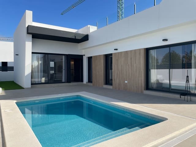 3 slaapkamer Villa te koop in San Miguel de Salinas met zwembad garage - € 429.900 (Ref: 8146552)