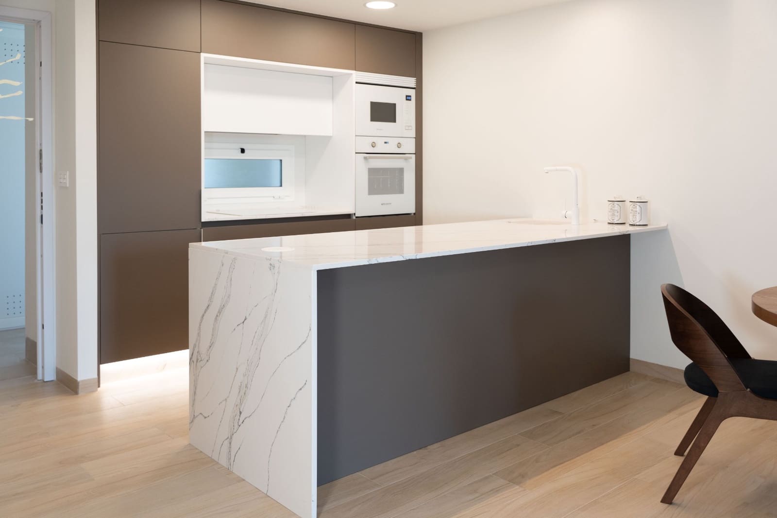 2 slaapkamer Appartement te koop in El Raso met zwembad garage - € 294.000 (Ref: 8277246)