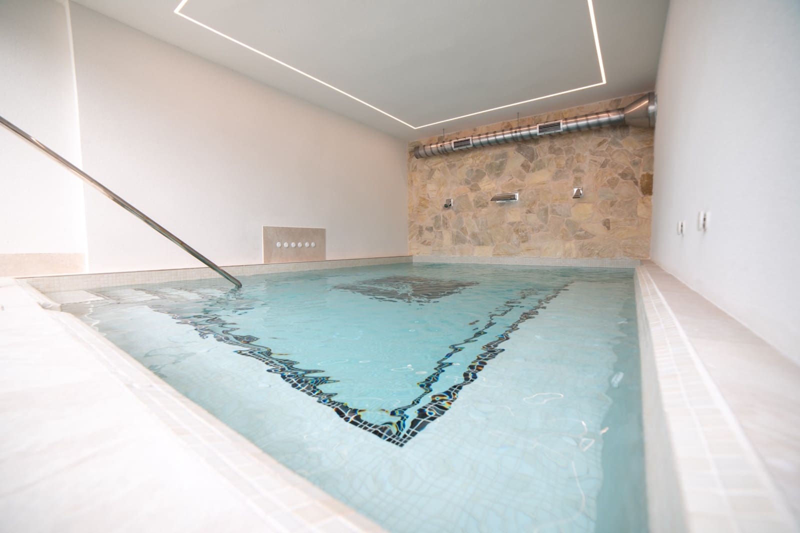 2 slaapkamer Appartement te koop in El Raso met zwembad garage - € 294.000 (Ref: 8277246)