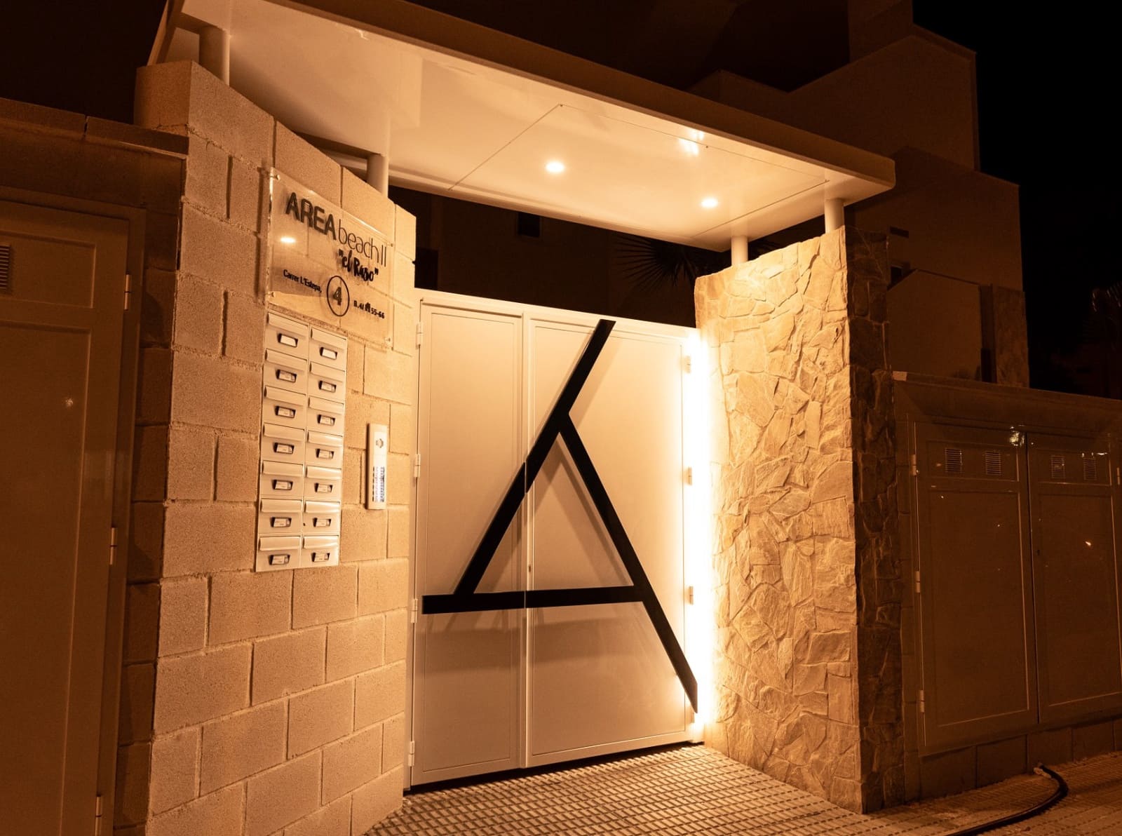 2 slaapkamer Appartement te koop in El Raso met zwembad garage - € 294.000 (Ref: 8277246)