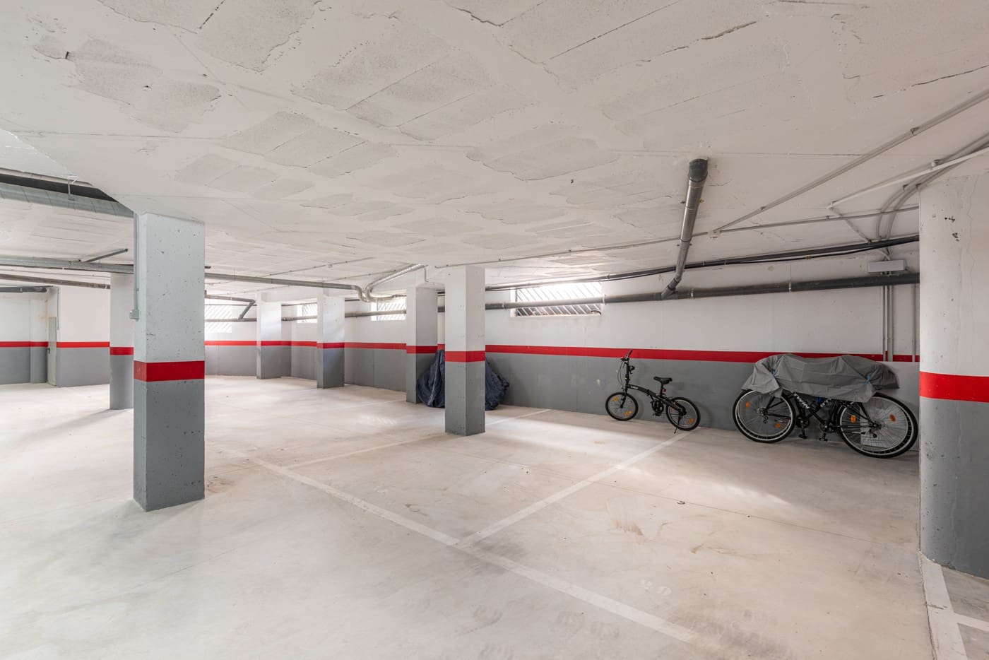 2 slaapkamer Appartement te koop in Villamartin met zwembad garage - € 283.000 (Ref: 8277251)