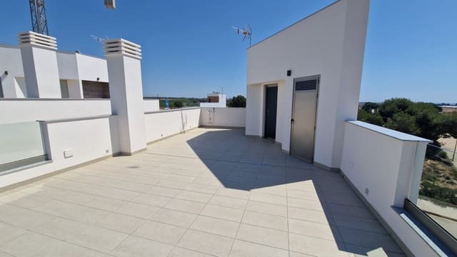 3 bedroom Villa for sale in Pinar de Campoverde, Pilar de la Horadada with pool garage - € 474,900 (Ref: 8384138)