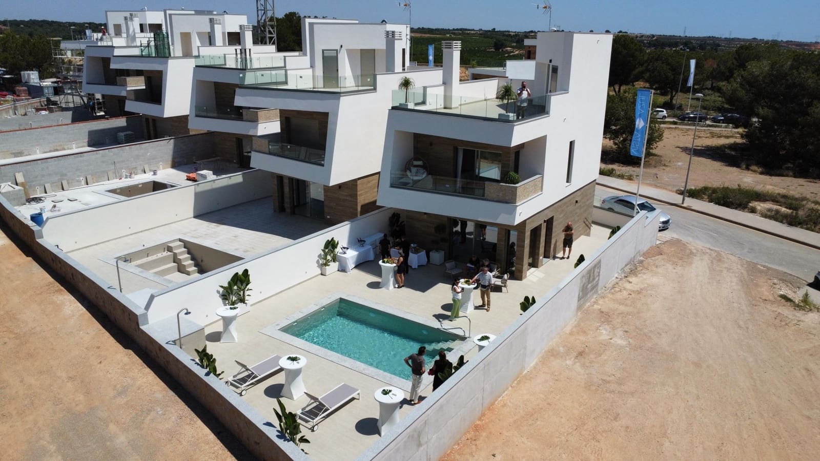 3 bedroom Villa for sale in Pilar de la Horadada with pool garage - € 474,900 (Ref: 8384138)