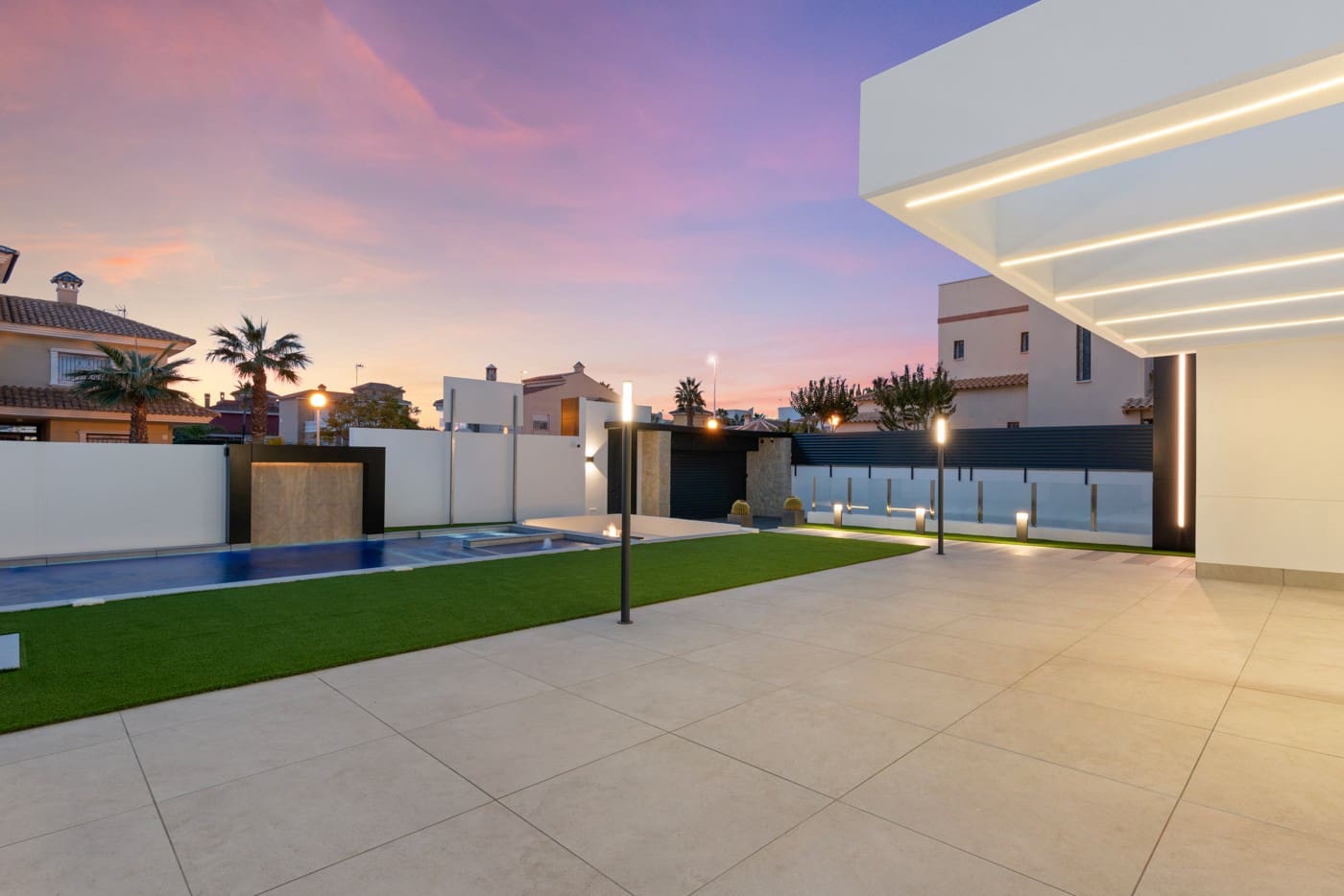 3 soverom Villa til salgs i La Zenia med svømmebasseng garasje - € 1 555 000 (Ref: 8410334)