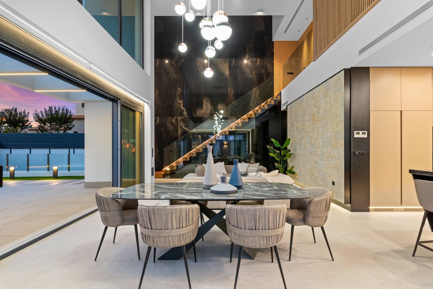 3 soverom Villa til salgs i La Zenia med svømmebasseng garasje - € 1 555 000 (Ref: 8410334)