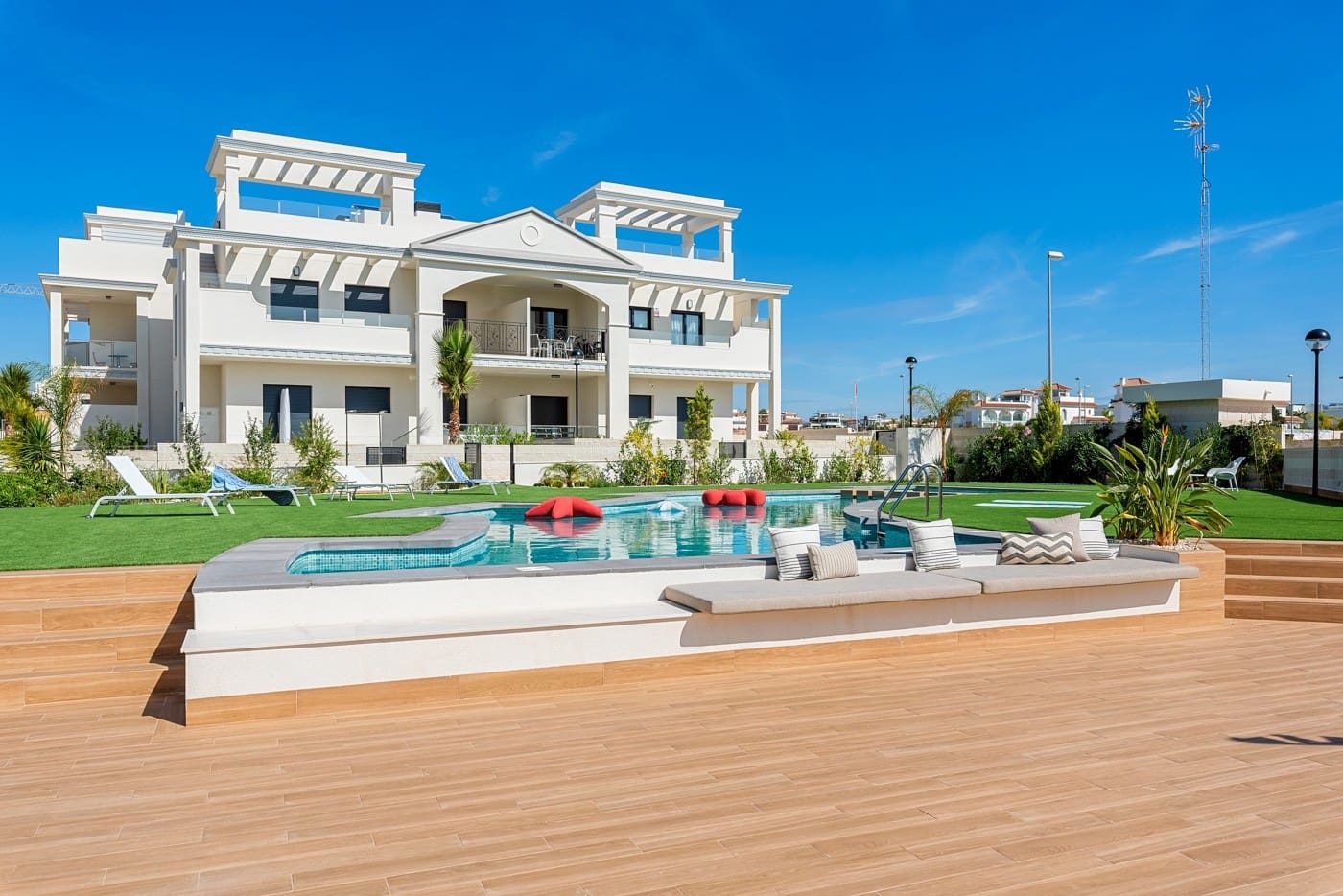 3 bedroom Apartment for sale in Dona Pepa with pool garage - € 384,780 (Ref: 8497619)