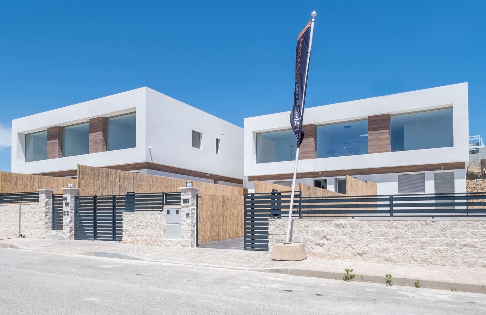 3 soveværelse Byhus til salg i Villamartin med swimmingpool garage - € 310.000 (Ref: 8607214)