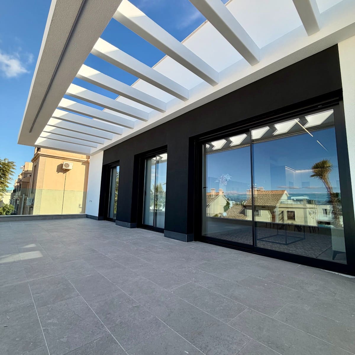 2 Zimmer Apartment zu verkaufen in Algorfa mit Pool Garage - 254.000 € (Ref: 8635051)