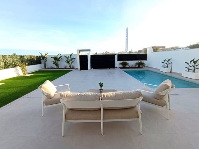 3 slaapkamer Villa te koop in Benijófar met zwembad garage - € 465.000 (Ref: 8635052)