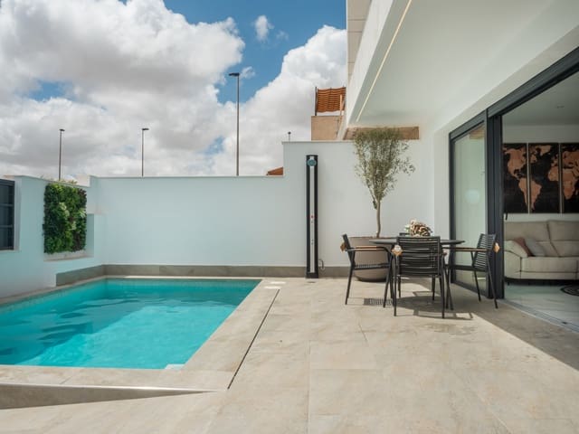 3 slaapkamer Villa te koop in San Pedro del Pinatar ciudad, San Pedro del Pinatar met zwembad garage - € 465.000 (Ref: 8637561)