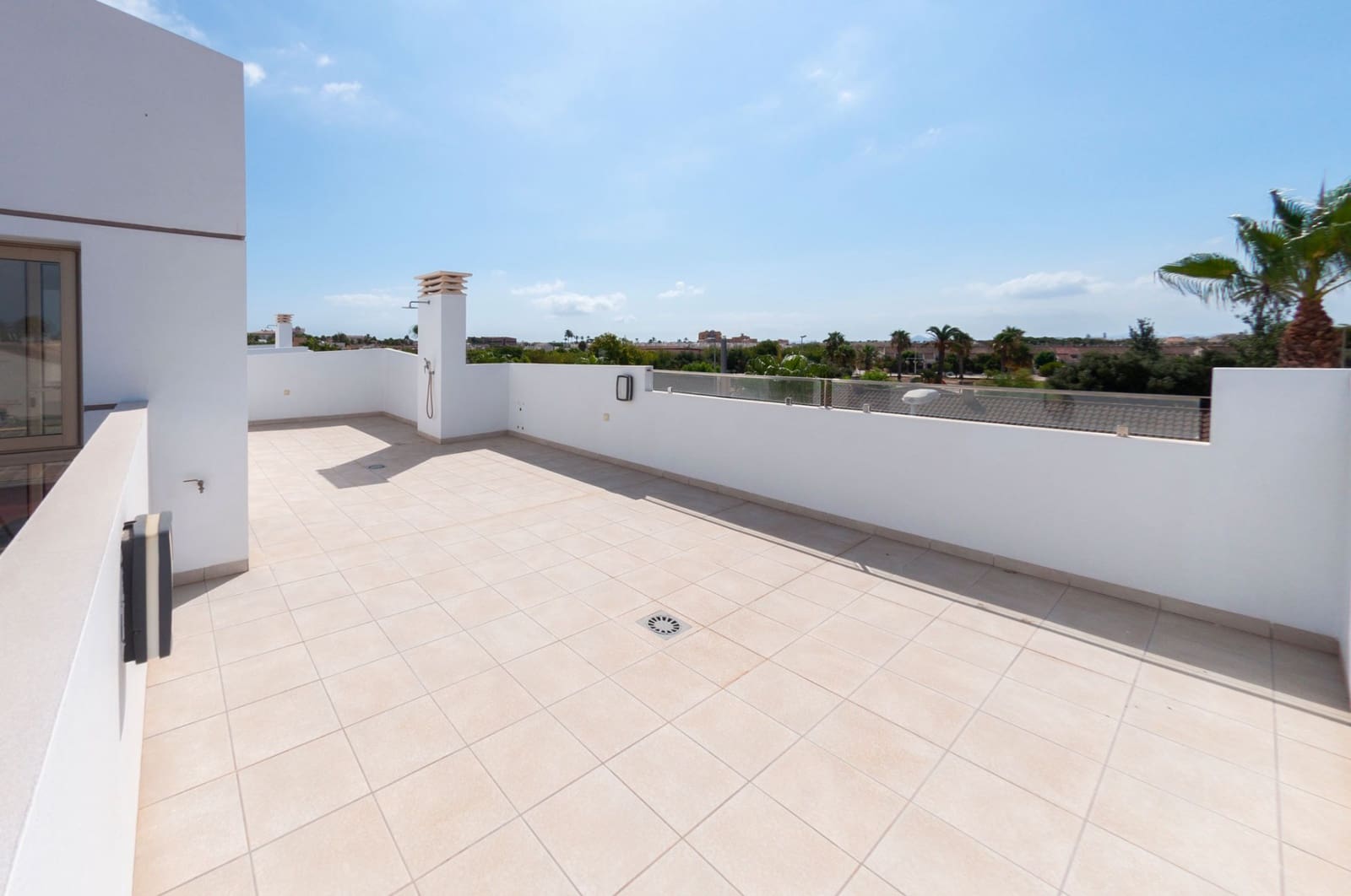 3 slaapkamer Villa te koop in Los Alcazares met zwembad garage - € 539.000 (Ref: 8698812)