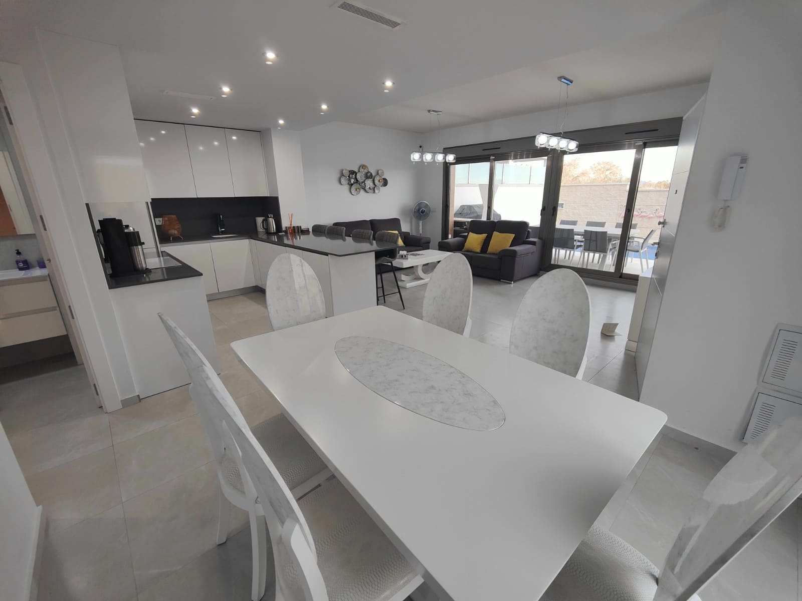 4 chambre Villa/Maison à vendre à Villamartin avec piscine - 625 000 € (Ref: 8771102)