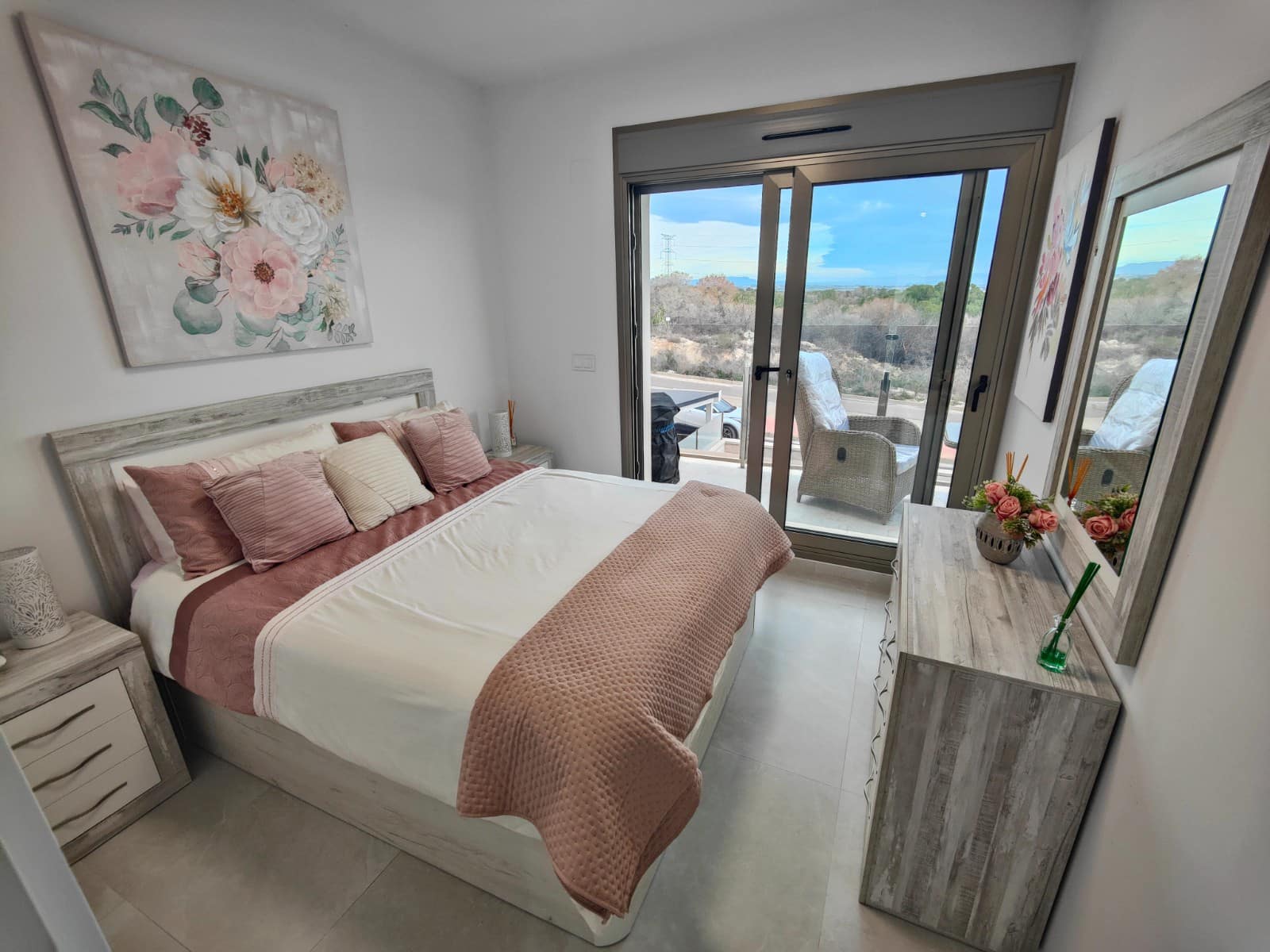 4 chambre Villa/Maison à vendre à Villamartin avec piscine - 625 000 € (Ref: 8771102)