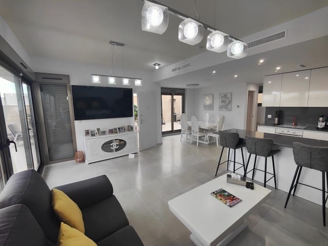 4 quarto Moradia para venda em Villamartin, Orihuela com piscina - 625 000 € (Ref: 8771102)