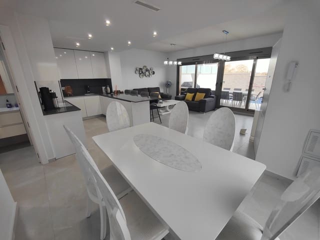 4 quarto Moradia para venda em Villamartin, Orihuela com piscina - 625 000 € (Ref: 8771102)