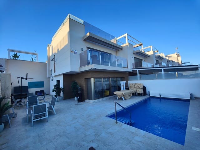 4 quarto Moradia para venda em Villamartin, Orihuela com piscina - 625 000 € (Ref: 8771102)