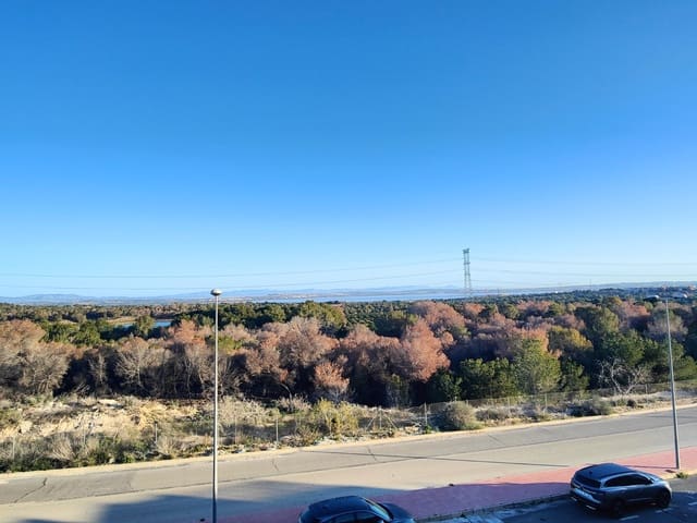 4 quarto Moradia para venda em Villamartin, Orihuela com piscina - 625 000 € (Ref: 8771102)