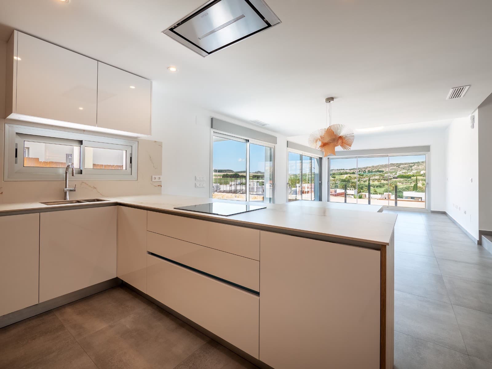 4 bedroom Villa for sale in Algorfa with pool garage - € 729,000 (Ref: 8823831)