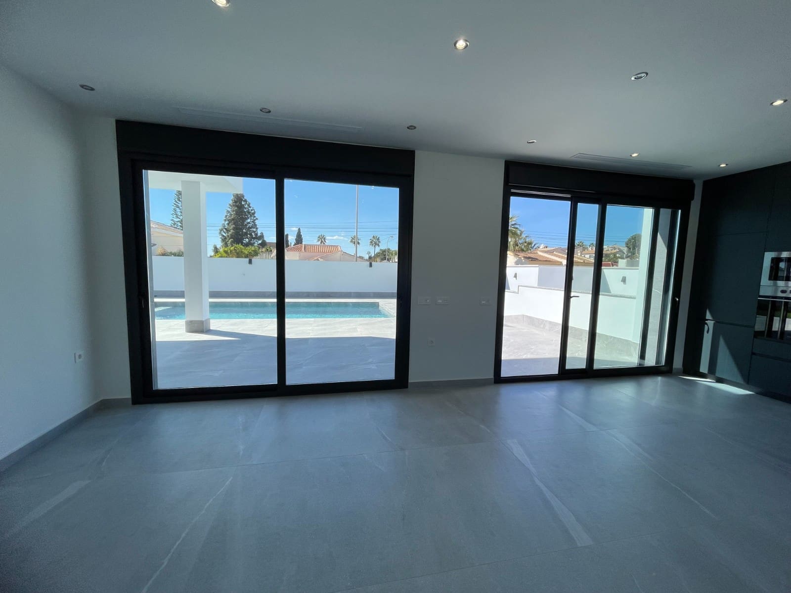 4 soveværelse Villa til salg i Dona Pepa med swimmingpool garage - € 799.900 (Ref: 8855497)