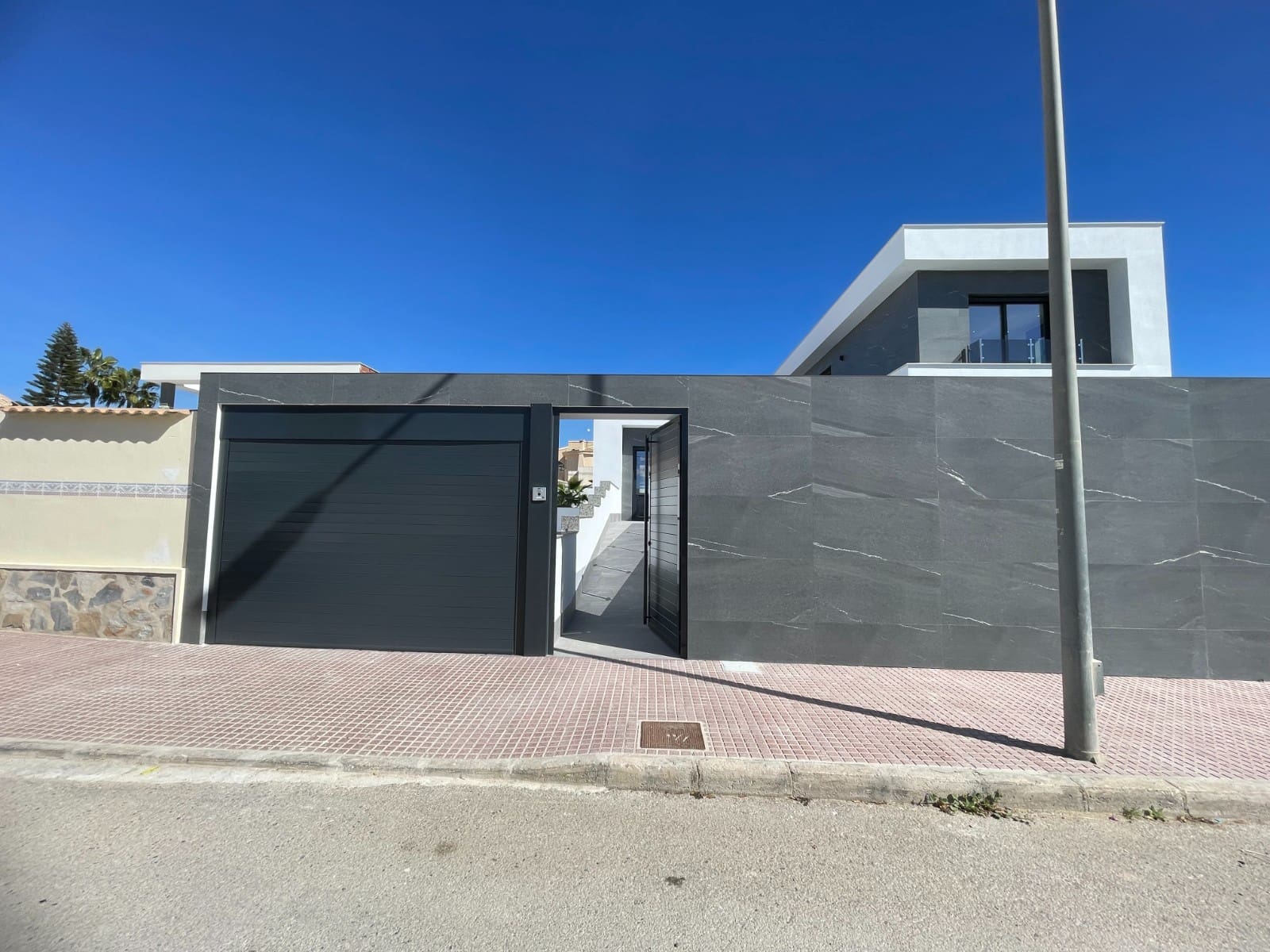 4 soveværelse Villa til salg i Dona Pepa med swimmingpool garage - € 799.900 (Ref: 8855497)