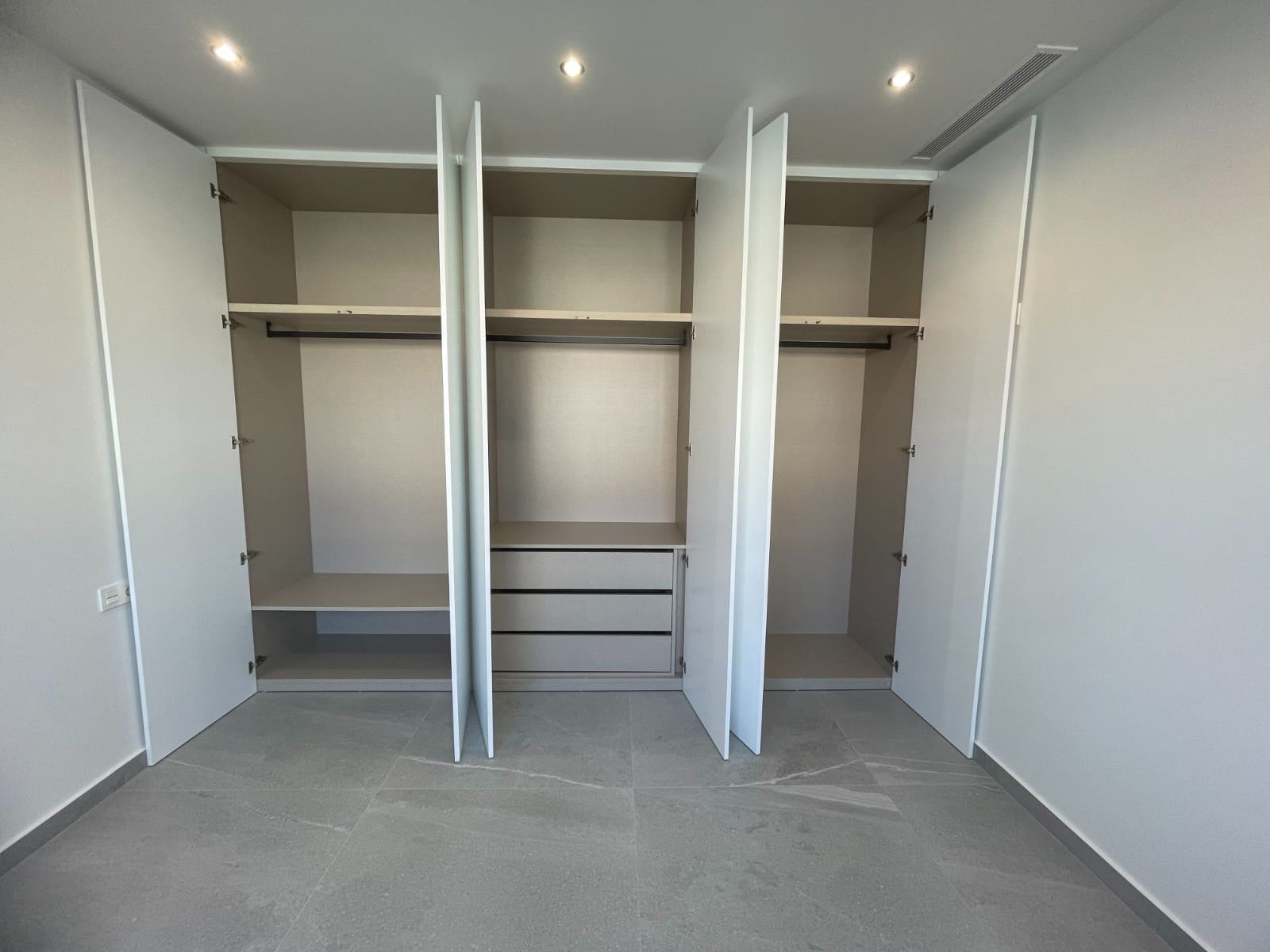 4 soveværelse Villa til salg i Dona Pepa med swimmingpool garage - € 799.900 (Ref: 8855497)