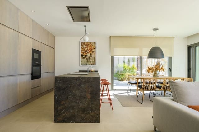 Chalet de 3 habitaciones en Campoamor, Orihuela en venta con piscina garaje - 755.000 € (Ref: 9004095)