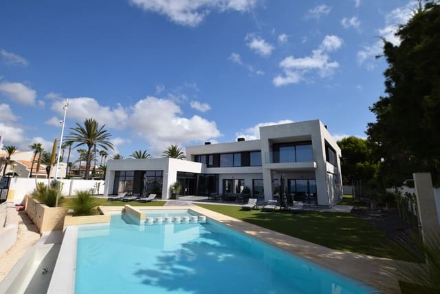 6 makuuhuone Huvila myytävänä paikassa Cabo Roig, Orihuela mukana uima-altaan 
autotalli - 4 750 000 € (Ref: 9133694)