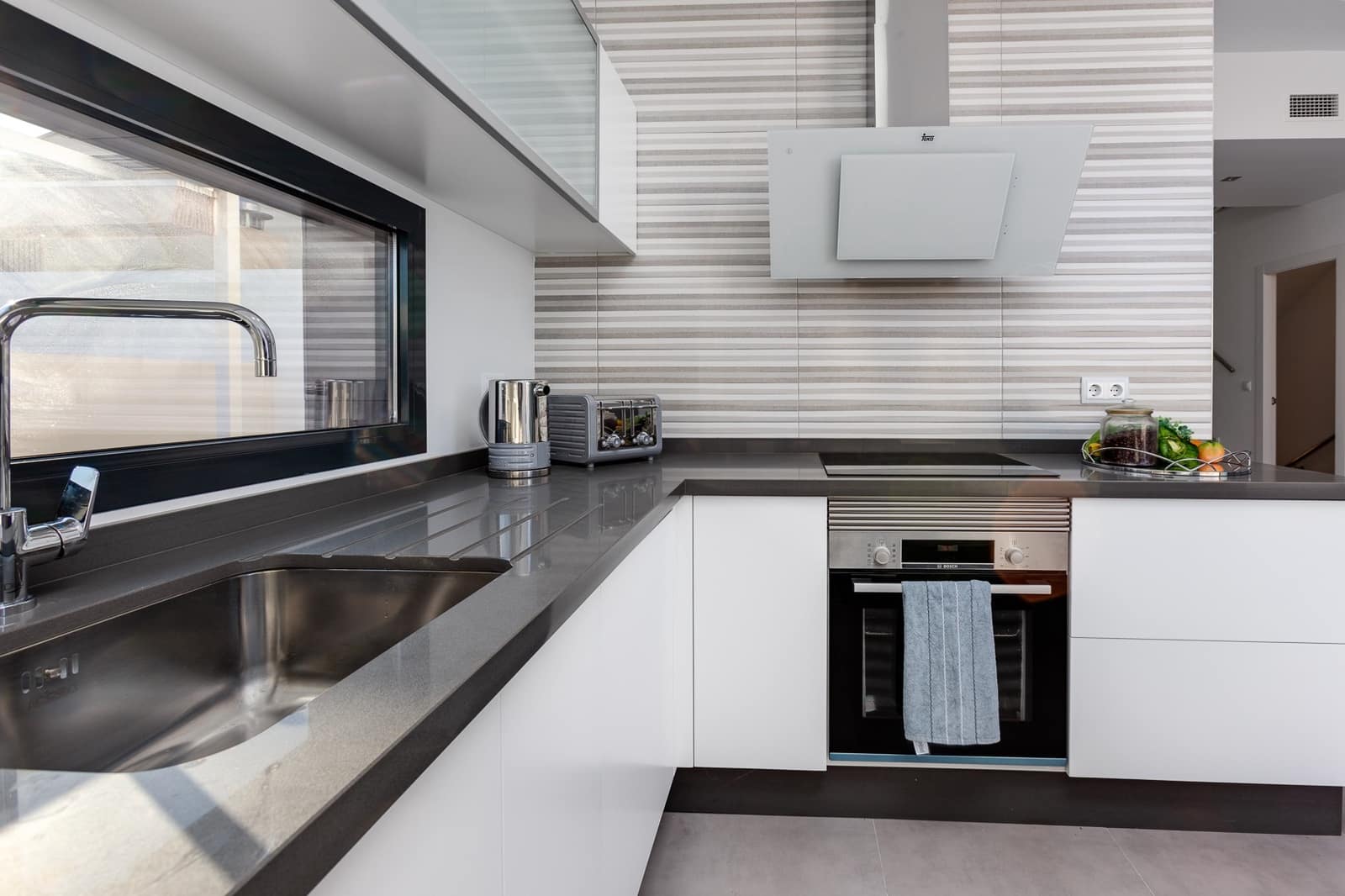 3 chambre Villa/Maison à vendre à Pilar de la Horadada avec piscine garage - 395 000 € (Ref: 9152788)