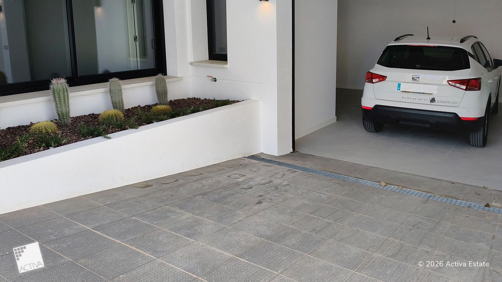 4 bedroom Villa for sale in Dona Pepa with pool garage - € 798,750 (Ref: 9164380)