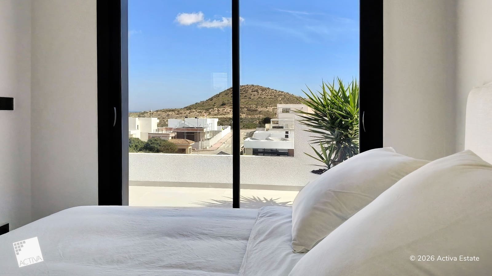 4 bedroom Villa for sale in Dona Pepa with pool garage - € 814,500 (Ref: 9164381)