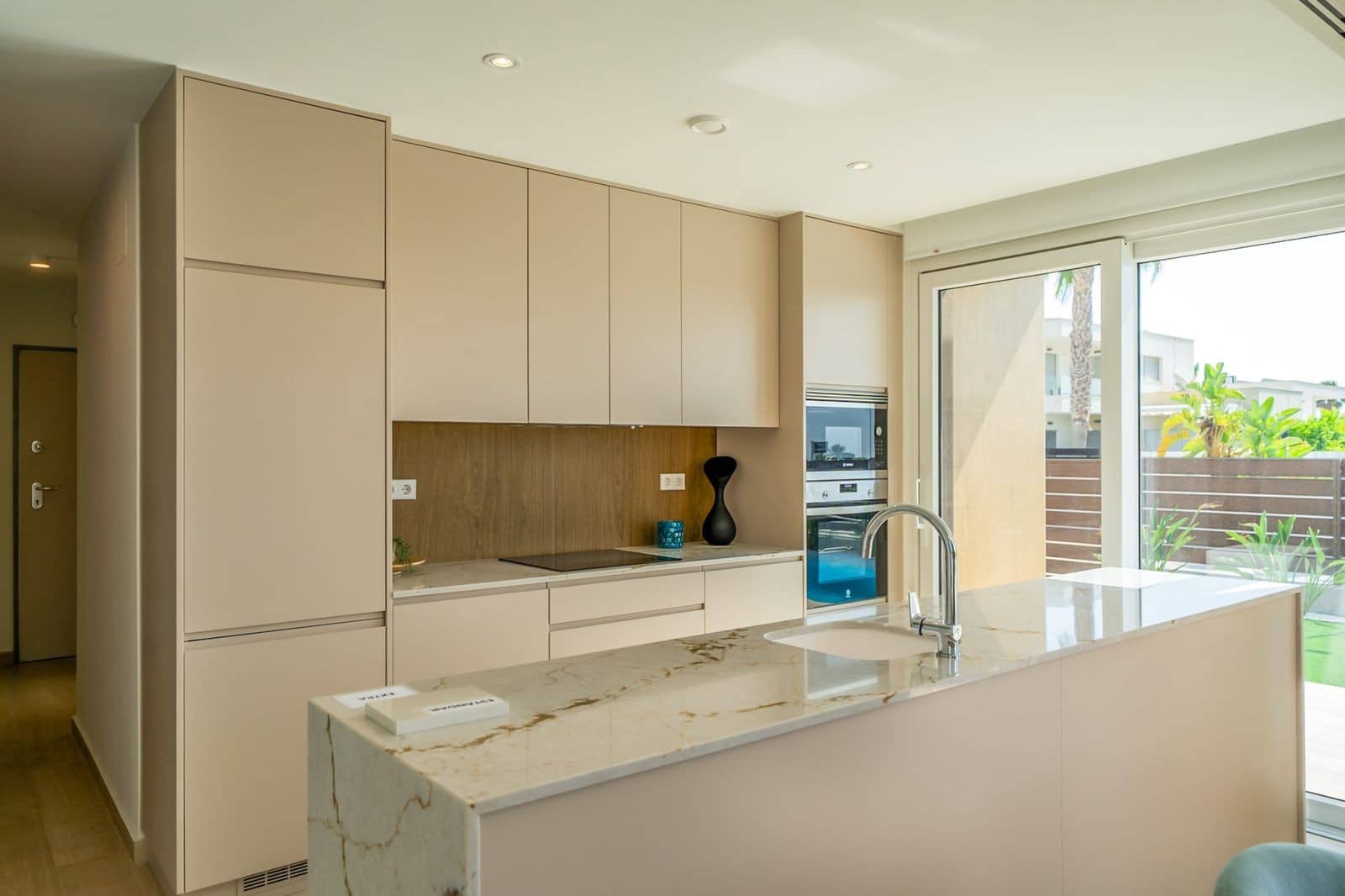 Chalet de 4 habitaciones en San Miguel de Salinas en venta con piscina garaje - 549.900 € (Ref: 9199839)