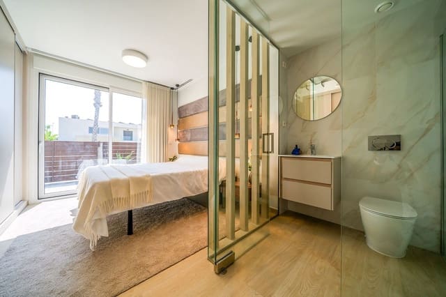 Chalet de 4 habitaciones en San Miguel de Salinas en venta con piscina garaje - 549.900 € (Ref: 9199839)