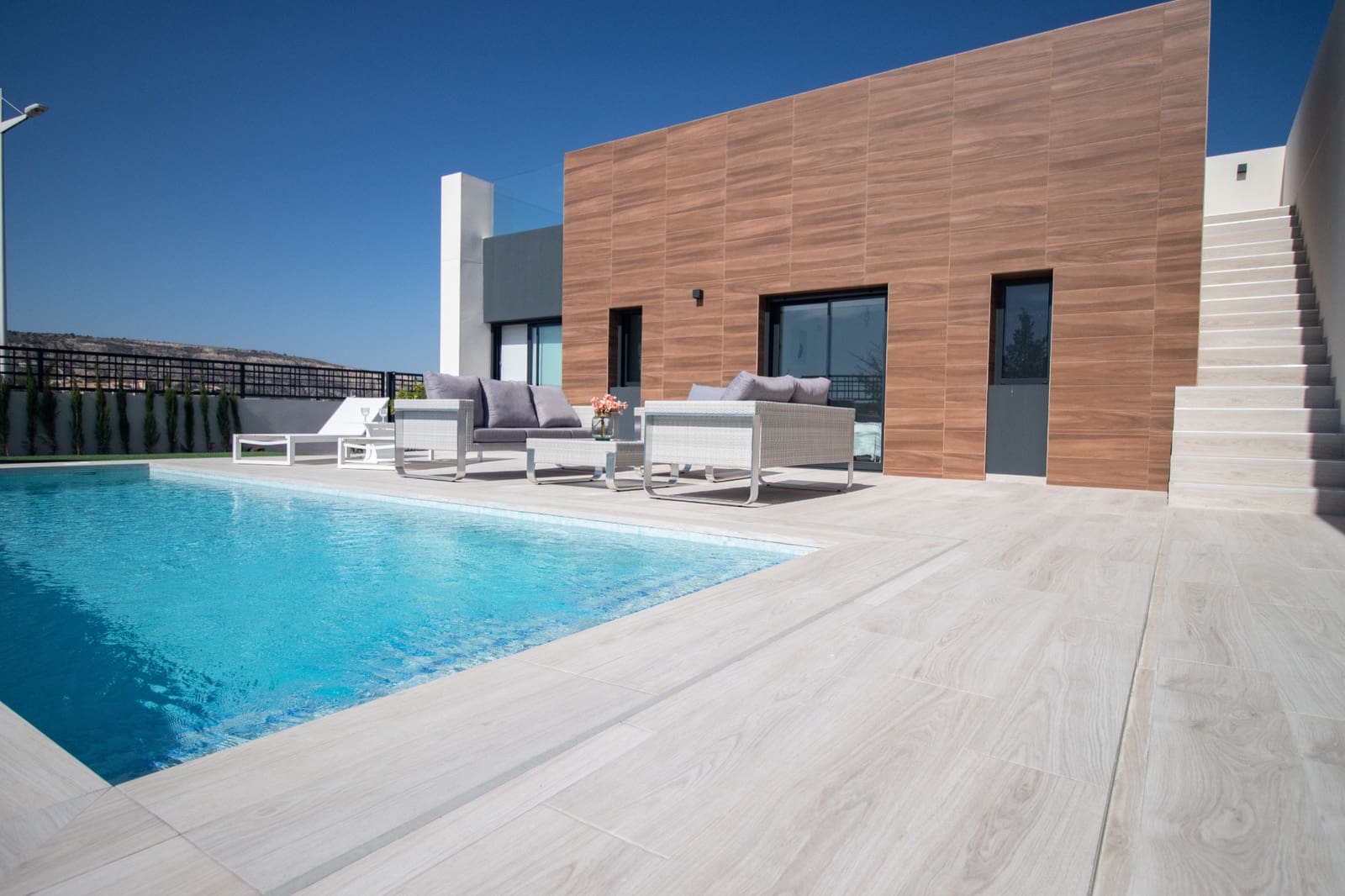 3 slaapkamer Villa te koop in Algorfa met zwembad garage - € 579.000 (Ref: 9409686)