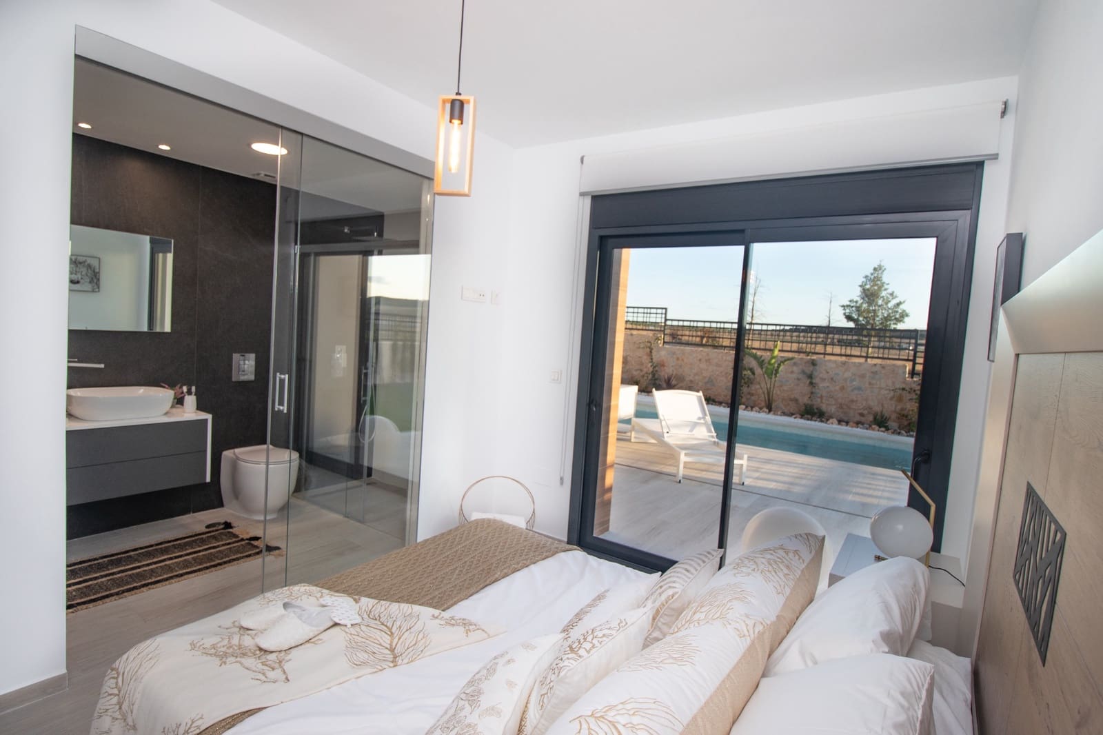 3 slaapkamer Villa te koop in Algorfa met zwembad garage - € 579.000 (Ref: 9409686)