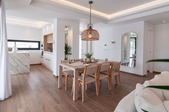 3 bedroom Villa for sale in Ciudad Quesada, Rojales with pool garage - € 871,162 (Ref: 9816415)