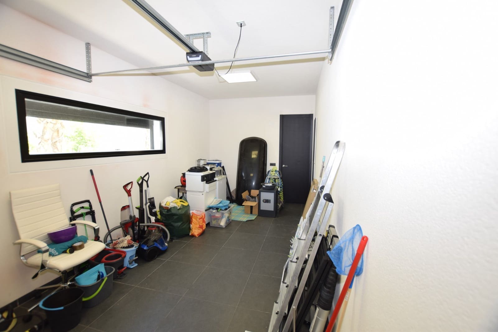 4 slaapkamer Villa te koop in Dona Pepa met zwembad garage - € 1.149.000 (Ref: 9911859)