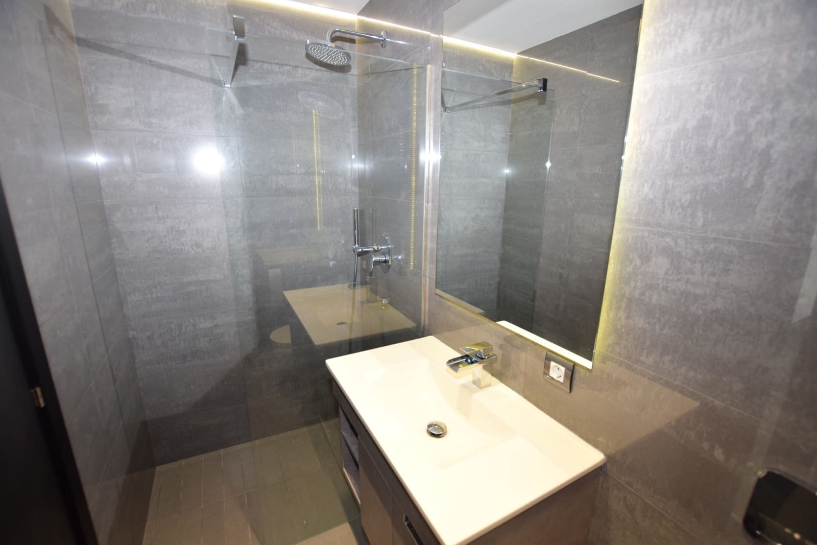 4 slaapkamer Villa te koop in Dona Pepa met zwembad garage - € 1.149.000 (Ref: 9911859)