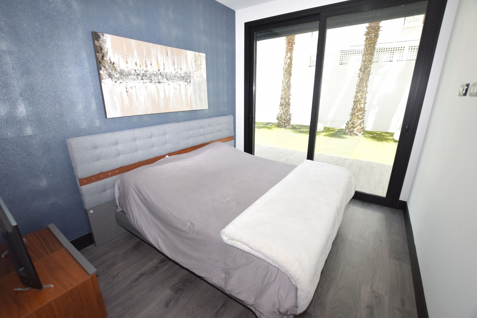 4 slaapkamer Villa te koop in Dona Pepa met zwembad garage - € 1.149.000 (Ref: 9911859)