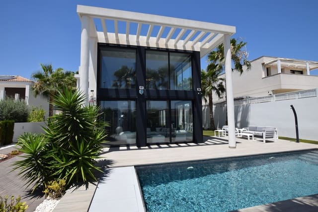 4 slaapkamer Villa te koop in Doña Pepa, Rojales met zwembad garage - € 1.149.000 (Ref: 9911859)
