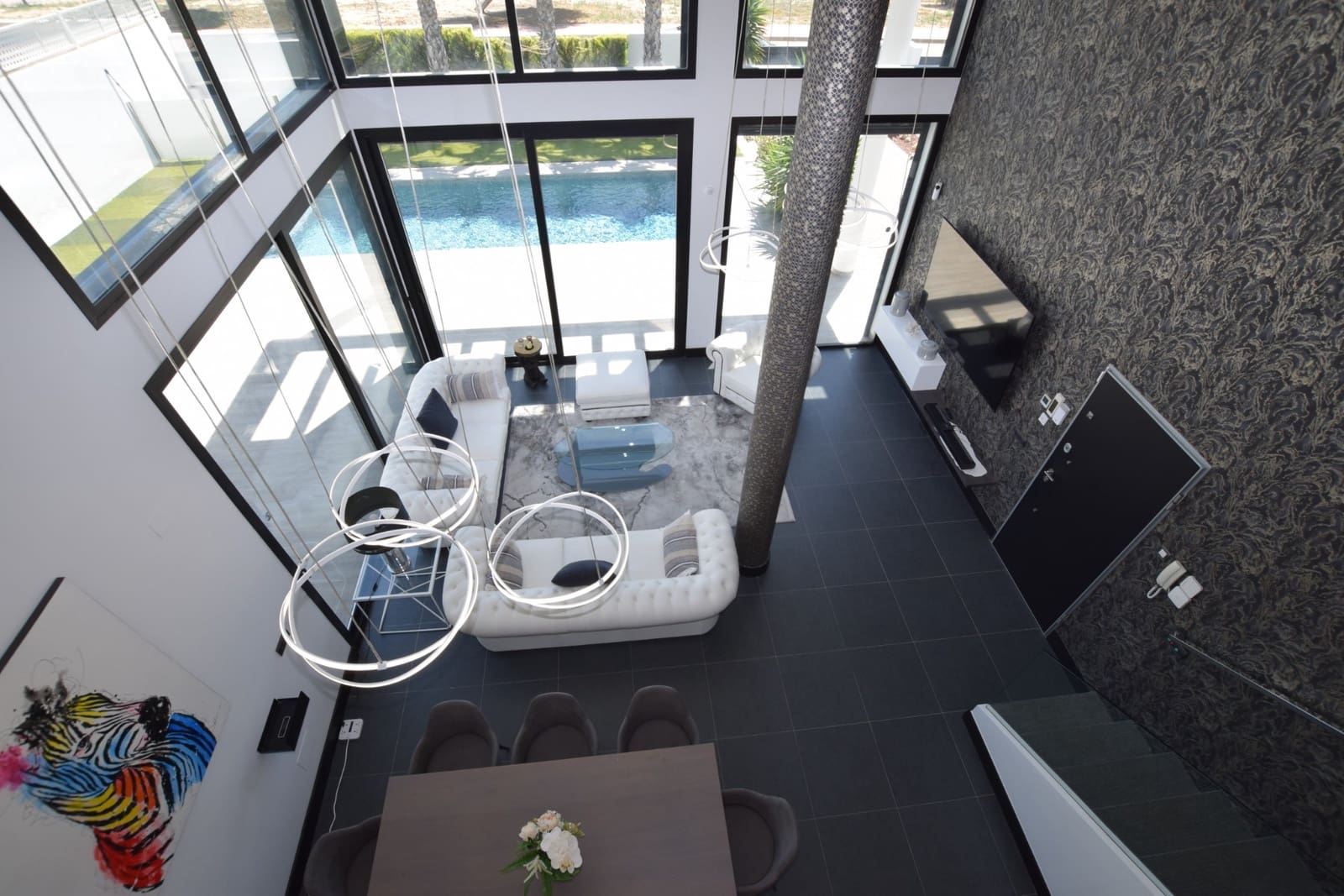 4 slaapkamer Villa te koop in Dona Pepa met zwembad garage - € 1.149.000 (Ref: 9911859)