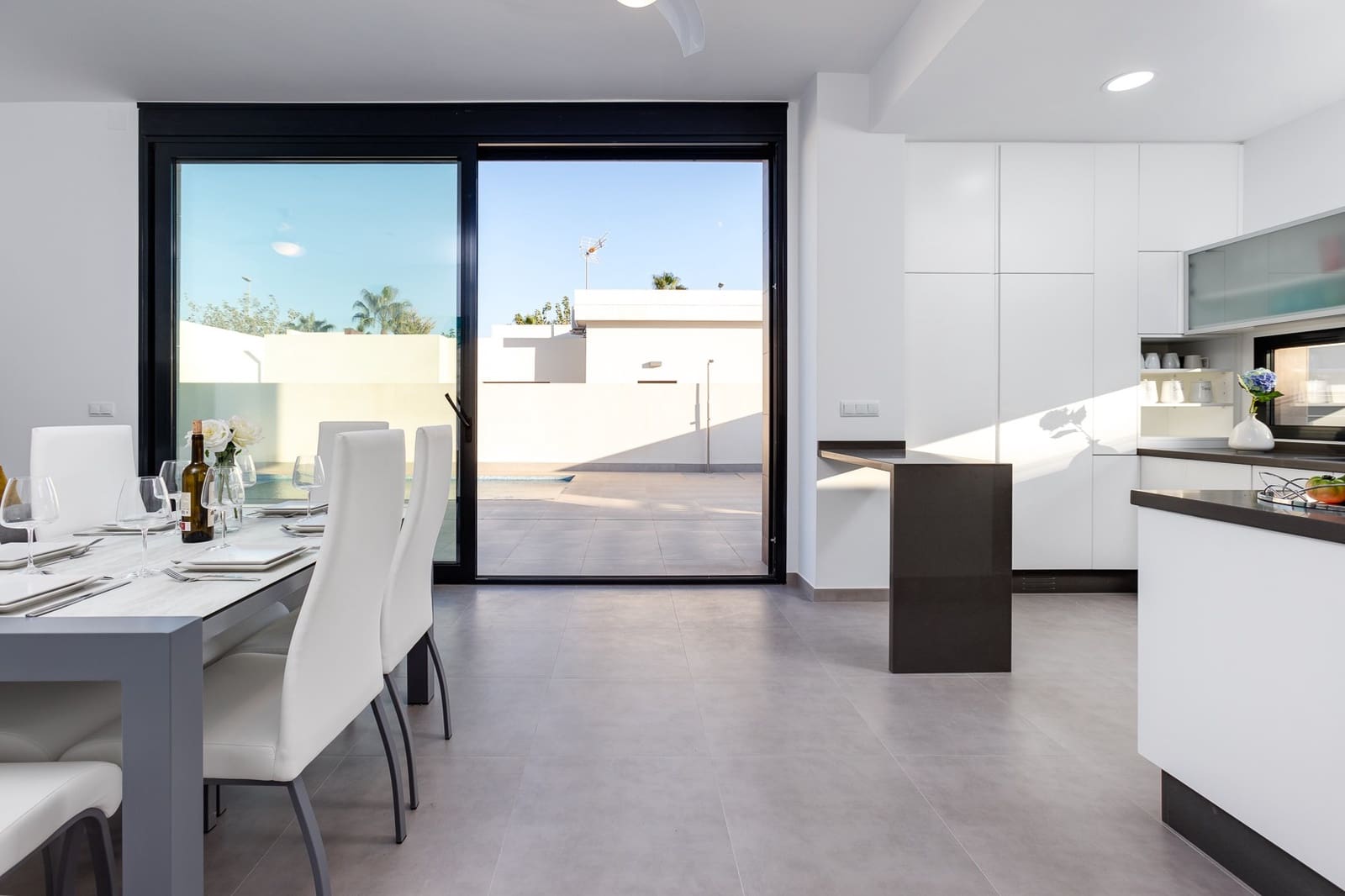3 soveværelse Villa til salg i Pilar de la Horadada med swimmingpool garage - € 475.000 (Ref: 9946351)