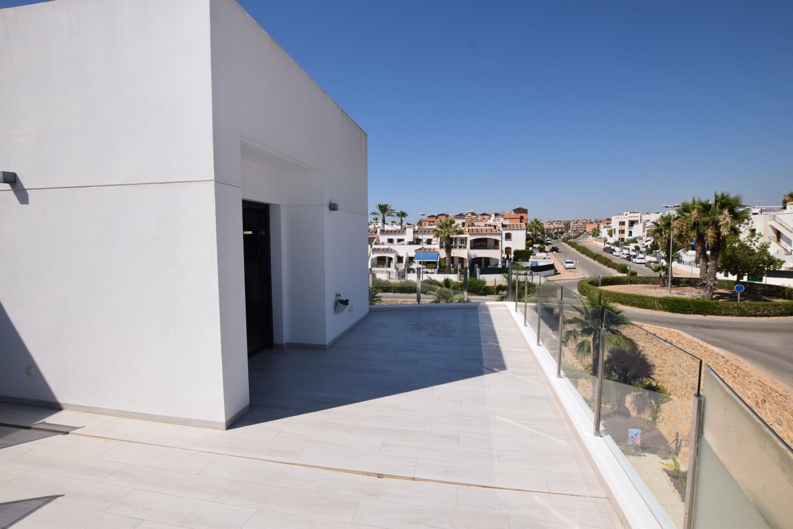 3 soveværelse Penthouse til salg i Villamartin med swimmingpool garage - € 379.000 (Ref: 9948592)