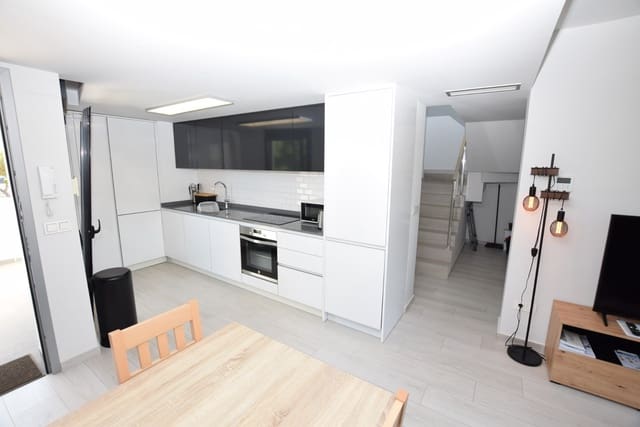3 soveværelse Penthouse til salg i Villamartin, Orihuela med swimmingpool garage - € 379.000 (Ref: 9948592)